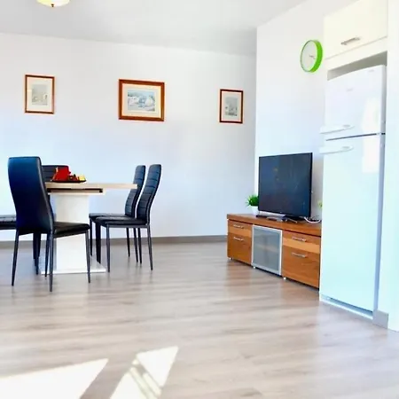 Beautiful Apartment With 3 Bedrooms And 1 Bathroom Very Close To The Ocean Puerto de Santiago (Tenerife)