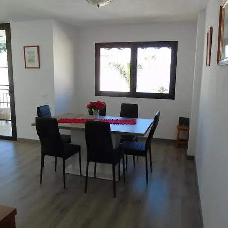 Beautiful Apartment With 3 Bedrooms And 1 Bathroom Very Close To The Ocean Apartamento